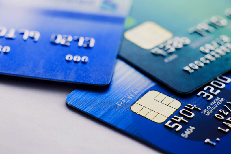 Kreditkartensättigung und Debitkartenboom in Deutschland? | Hugo Godschalk für PayTechLaw | Cover picture: AdobeStock/abimagestudio
